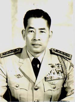 파일:비엔총참모장.jpg