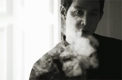 파일:이정재 40대.gif