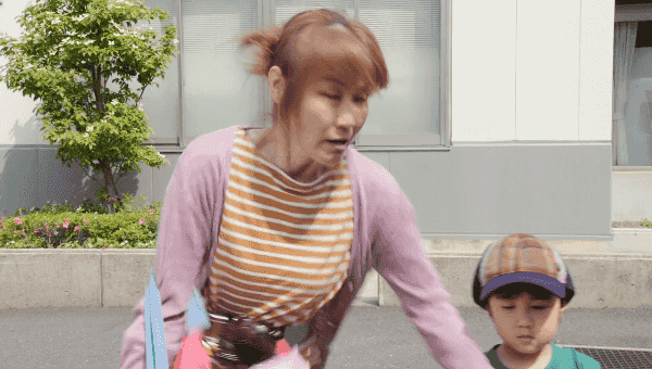 파일:엄마가 장보러가면라이더.gif