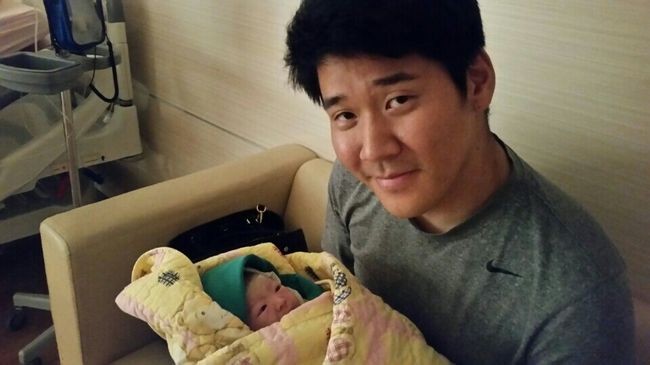 파일:윤길현 딸.jpg