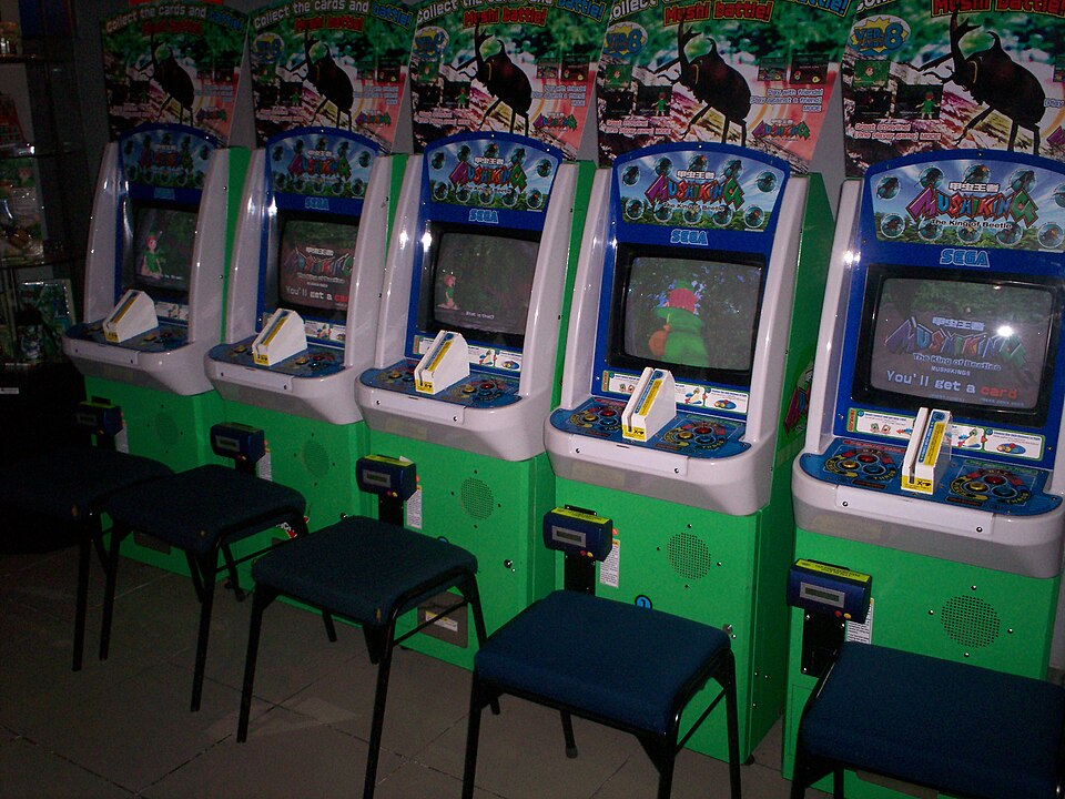 파일:Mushiking cabinets.jpg