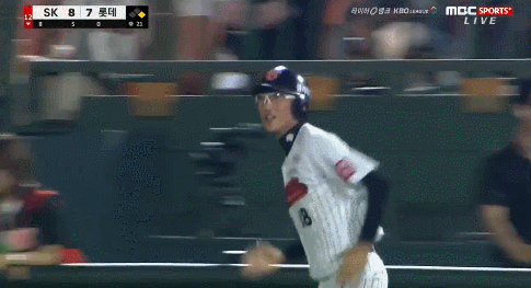 파일:박세웅 대주자.gif