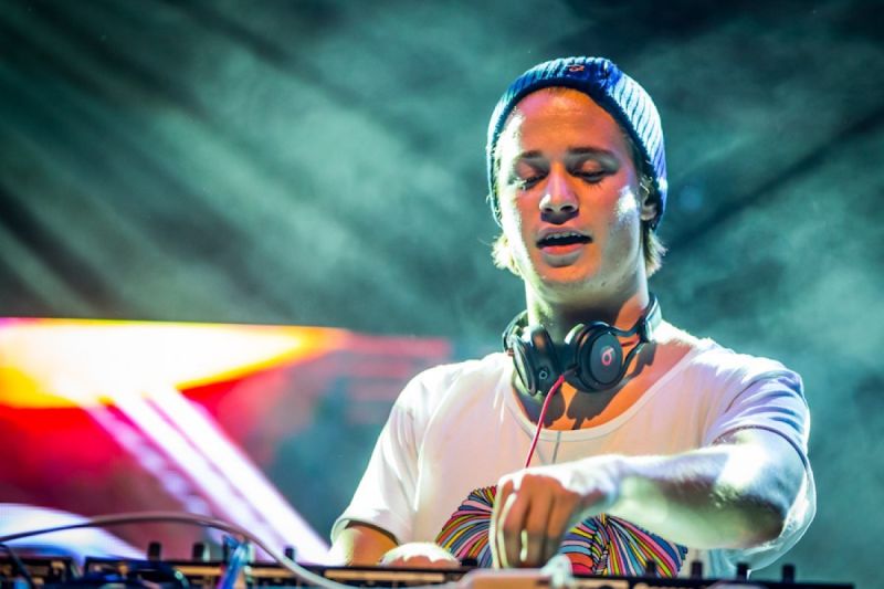 파일:Kygo-firestone-64y2a22f9i6jsuz2czcaepdx75u38y3aje5dhp2l7tm-1200x800.jpg