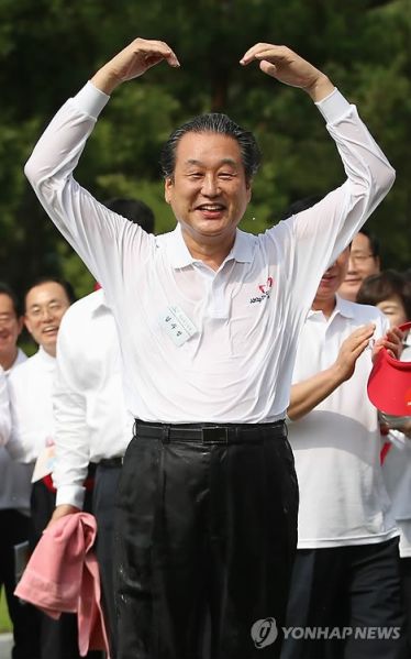파일:무성 러브러브 2015-11-01 04-05.jpg