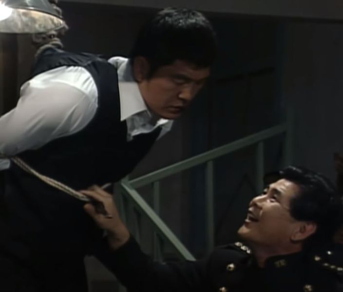 파일:야인시대 이정재 노덕술.JPG