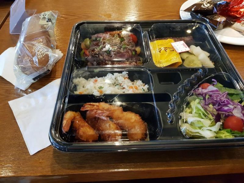 파일:엪7 간담회 음식 수듄.jpg