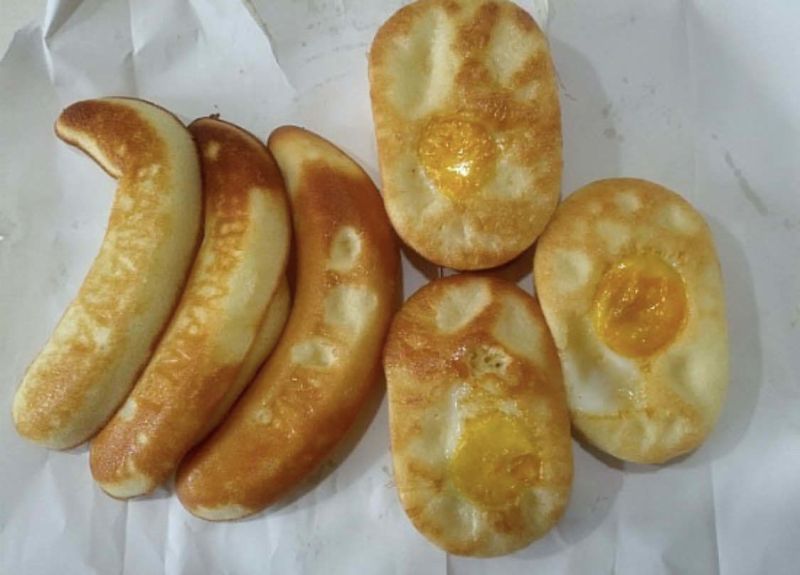 파일:바나나빵과계란빵.jpeg